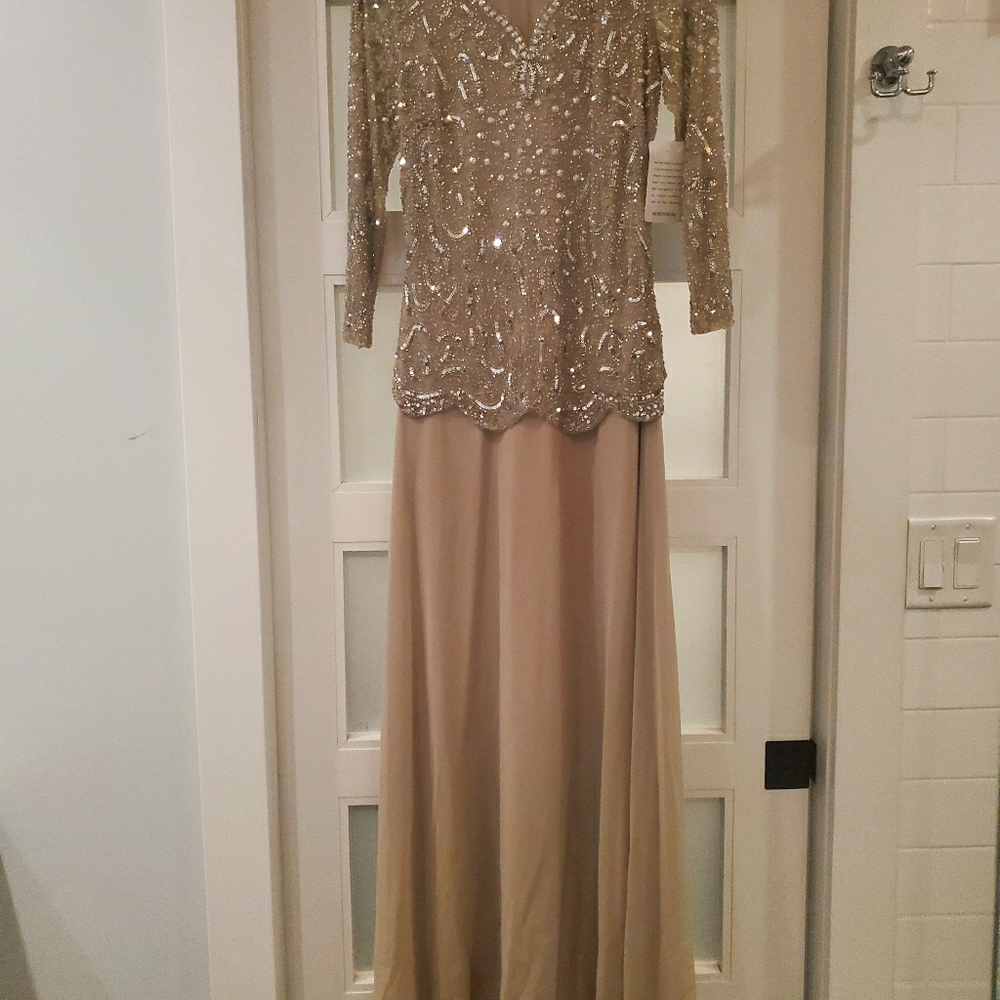 Glam and Glitzy Formal gown! NWT Gorgeous!